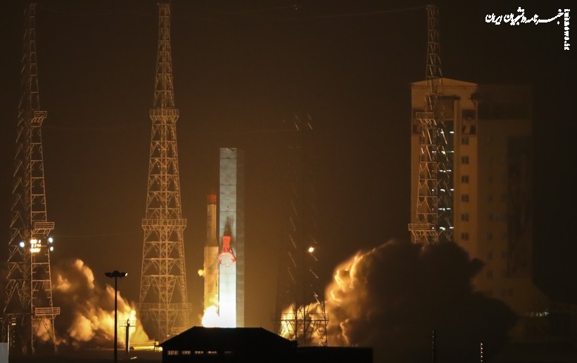 پرتاب موفق ۳ ماهواره ایرانی با ماهواره‌بر سیمرغ