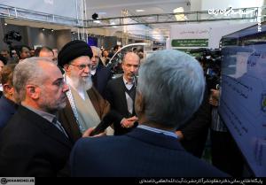 بازدید رهبر انقلاب از نمایشگاه توانمندی‌های تولید داخلی +عکس