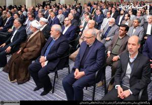 دیدار تولیدکنندگان و فعالان اقتصادی با رهبر انقلاب +عکس