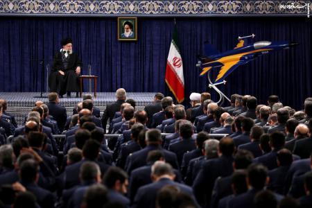 Supreme Leader calls for strong presence in Bahman 22 rallies