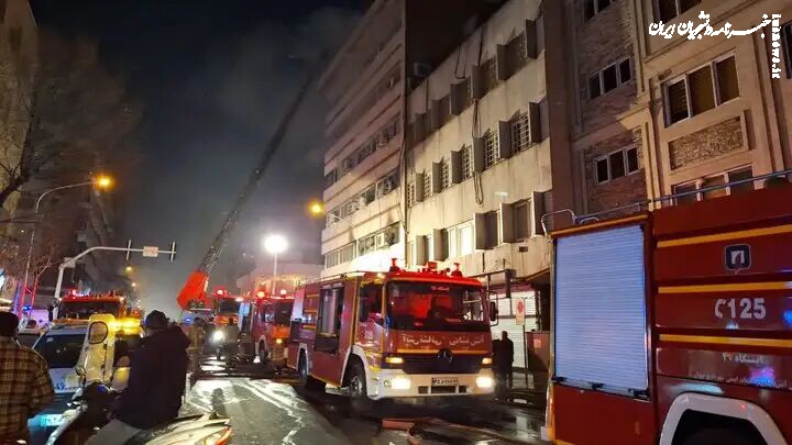 آتش‌سوزی در خیابان ایرانشهر تهران  +فیلم