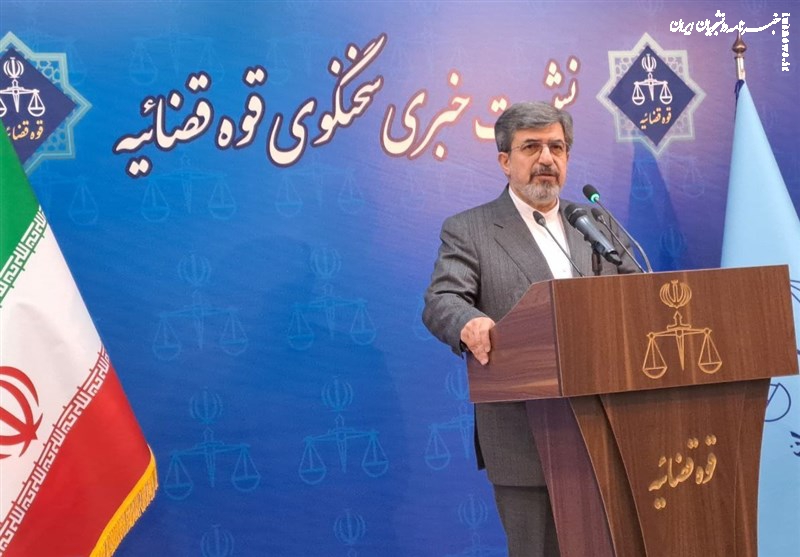 مدیرعامل «کوروش کمپانی» ۵ ماه قبل از کشور خارج شده است