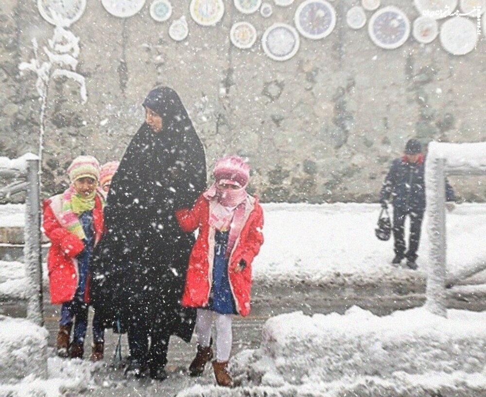 برف سنگین ادارات و مدارس این استان را به تعطیلی کشاند