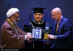 اعطای نشان ویژه استاد ممتازی دانشگاه تهران +عکس