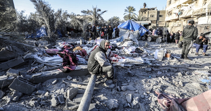 At least 14 killed as Israel bombs house in Rafah