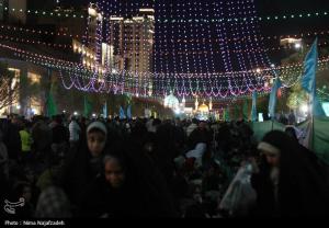 سفره افطار بمناسبت میلاد امام حسن مجتبی (ع) در مشهد +عکس