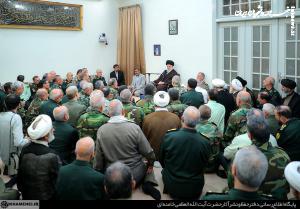 دیدار جمعی از فرماندهان نیروهای مسلح با فرمانده کل قوا +عکس