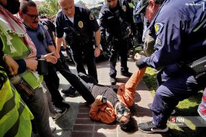 اعتراض دانشجویان آمریکایی به جنایات در غزه +عکس