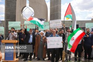 تجمع دانشجویان در محکومیت عملکرد آمریکا در برخورد با دانشجویان آزادی خواه حامی فلسطین +عکس