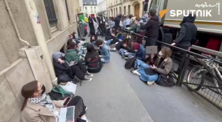 French students also joined the anti-Zionist protests + video