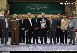 دیدار معلمان با رهبر انقلاب +عکس