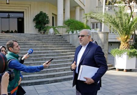  امضای یک میلیارد دلار قرارداد نفتی با ۶۷۰ شرکت دانش‌بنیان 