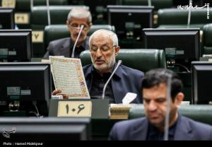 اشک های نمایندگان مجلس در سوگ رئیس جمهور شهید +عکس