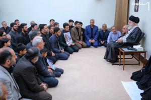 Images of Imam Khamenei's meeting with the family of Martyr Raisi