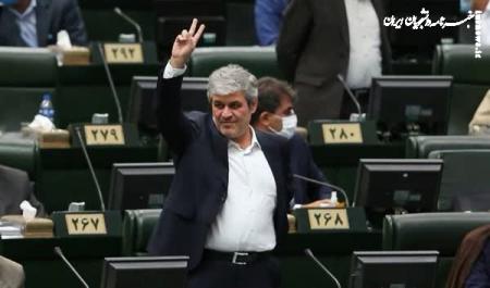 درخواست ۷ نماینده برای رد اعتبارنامه تاجگردون
