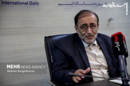نامزدهای انتخابات از گرایش‌های سیاسی مختلف هستند
