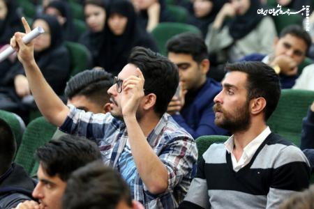 دانشگاهیان علاوه بر مشارکت در انتخابات وظیفه تبیین گری دارند