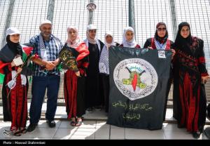 بازدید بیش از ۱۰۰ خانواده شهدای غزه از برج میلاد +عکس