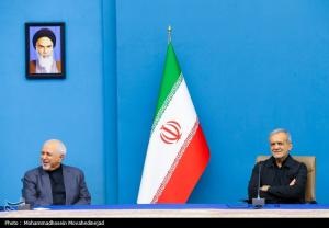 دیدار رییس جمهور منتخب با نمایندگان اقلیت مذهبی مجلس +عکس