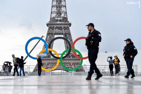 تصاویری از استقبال متفاوت فرانسوی ها در آستانه افتتاحیه المپیک ۲۰۲۴ +فیلم