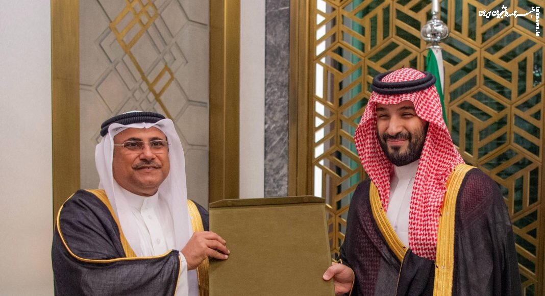 نشان «رهبر عرب» به بن سلمان اعطا شد