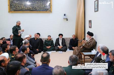 Imam Khamenei emphasized to resist the enemy's psychological war