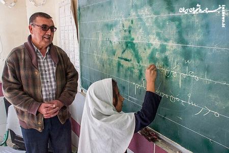 عقب‌نشینی آموزش‌ و پرورش در برابر معلمان