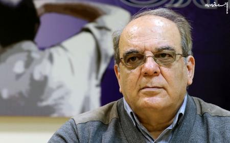 اعتماد: خاتمی باید با تندروهای جبهه اصلاحات مرزبندی کند