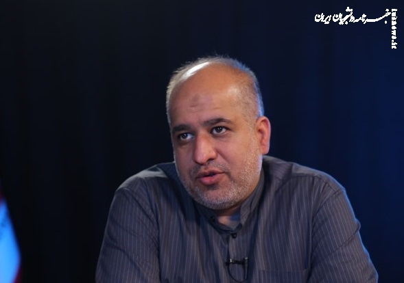 خضریان:بامتخلفان خرید سهام گروه اقتصادی مفید باید برخورد شود