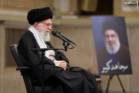 رهبر انقلاب: عزاداریم اما جنس عزای ما زنده و زنده‌کننده است/ مهمترین وظیفه نخبگان ایجاد یک خیزش و نهضت جدید علمی است