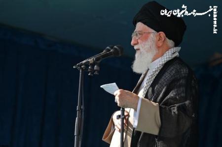  رهبر انقلاب: کار درخشان نیروهای مسلح ما دو سه شب قبل یک کار کاملاً قانونی و مشروع بود