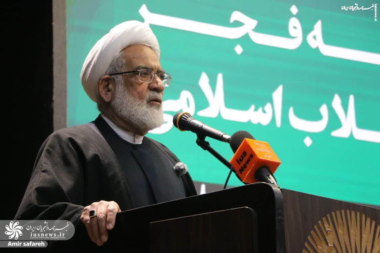 منتظری: دانشجویان انقلابی مطالبه‌گری را جدی بگیرند