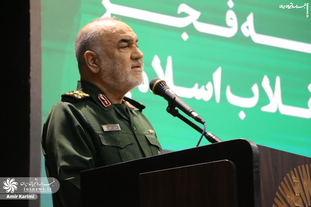 فرمانده کل سپاه: ایران امروز مستقل‌ترین کشور جهان است