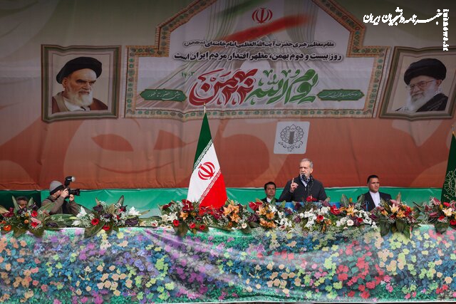 پاسخ پزشکیان به آمریکا: توطئه‌هایتان را به گور خواهید برد