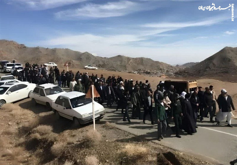 تشییع دانشجوی نخبه دانشگاه تهران در شهرستان درمیان