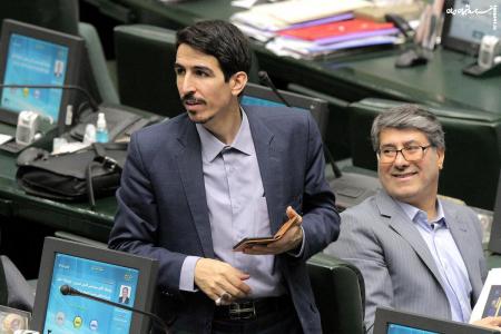 بار سنگین راه و شهرسازی از عهده یک وزیر بر نمی‌آید