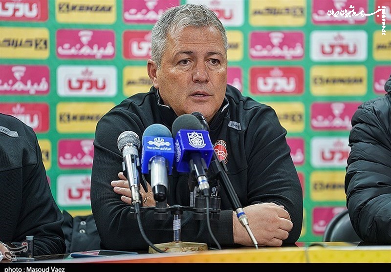  به رقبای‌مان کم هدیه ندادیم!