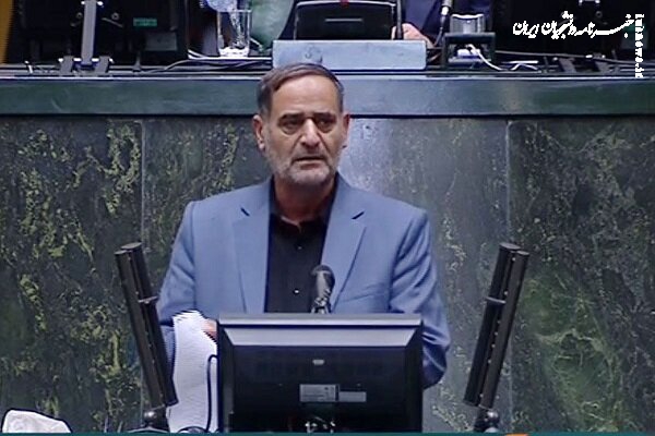 بیگدلی: خطای همتی تنها نرخ ارز و ارزش پول ملی نیست