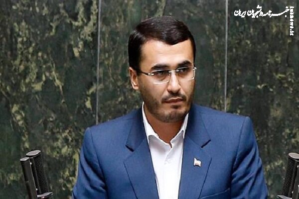 متفکر آزاد: هیچ رویکرد امید آفرینی از سوی آقای همتی ندیدیم