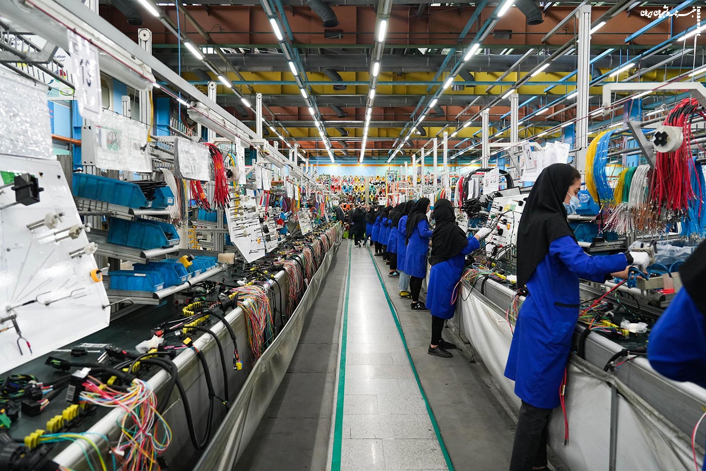 سیاست محفلی در برابر سیاست مردمی