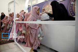 مراسم افطاری در حرم امام رضا(ع) +عکس