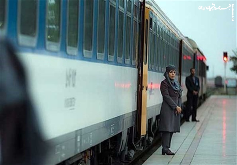 قطار تهران وان پس از وقفه ۵ ساله راه‌اندازی شد