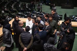 عکس| دیدار دانشجویان دانشگاه آزاد واحد علوم و تحقیقات با نماینده مجلس