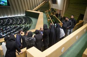 عکس| دیدار دانشجویان دانشگاه آزاد واحد علوم و تحقیقات با نماینده مجلس