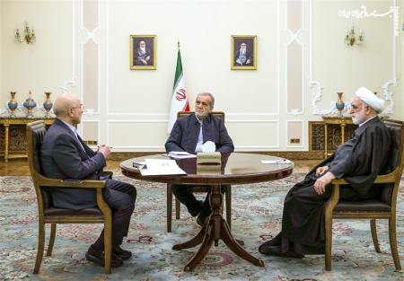 تأکید سران قوا بر بسیج ظرفیت‌ها برای تحقق شعار سال