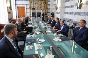 دیدار عراقچی با وزیر خارجه ایتالیا قبل از شروع مذاکرات +عکس