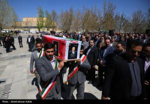 مراسم تشییع پیکر اکبر اعتماد پدر فناوری هسته‌ای ایران +عکس