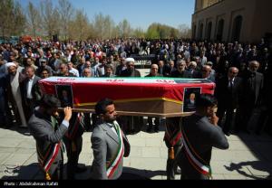 مراسم تشییع پیکر اکبر اعتماد پدر فناوری هسته‌ای ایران +عکس