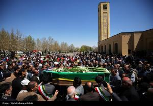 مراسم تشییع پیکر اکبر اعتماد پدر فناوری هسته‌ای ایران +عکس