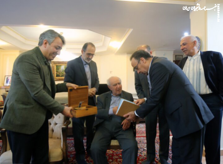 گلایه استاد پیشکسوت دانشگاه تهران از مهاجرت دانشجویان